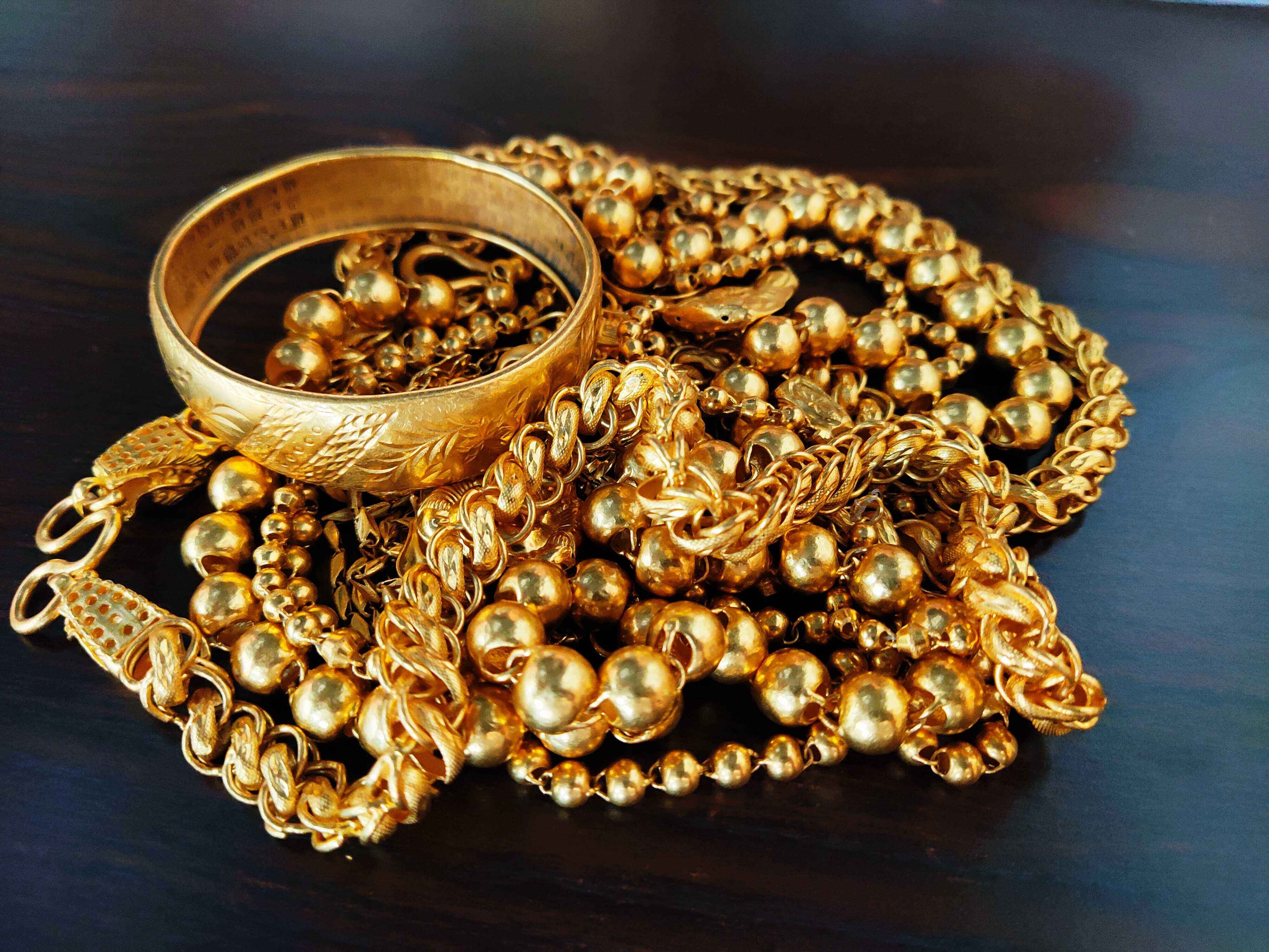 今天黄金首饰价格 今天黄金首饰价格多少钱一克呢? 今天黄金首饰价格 今天黄金首饰价格多少钱一克呢?